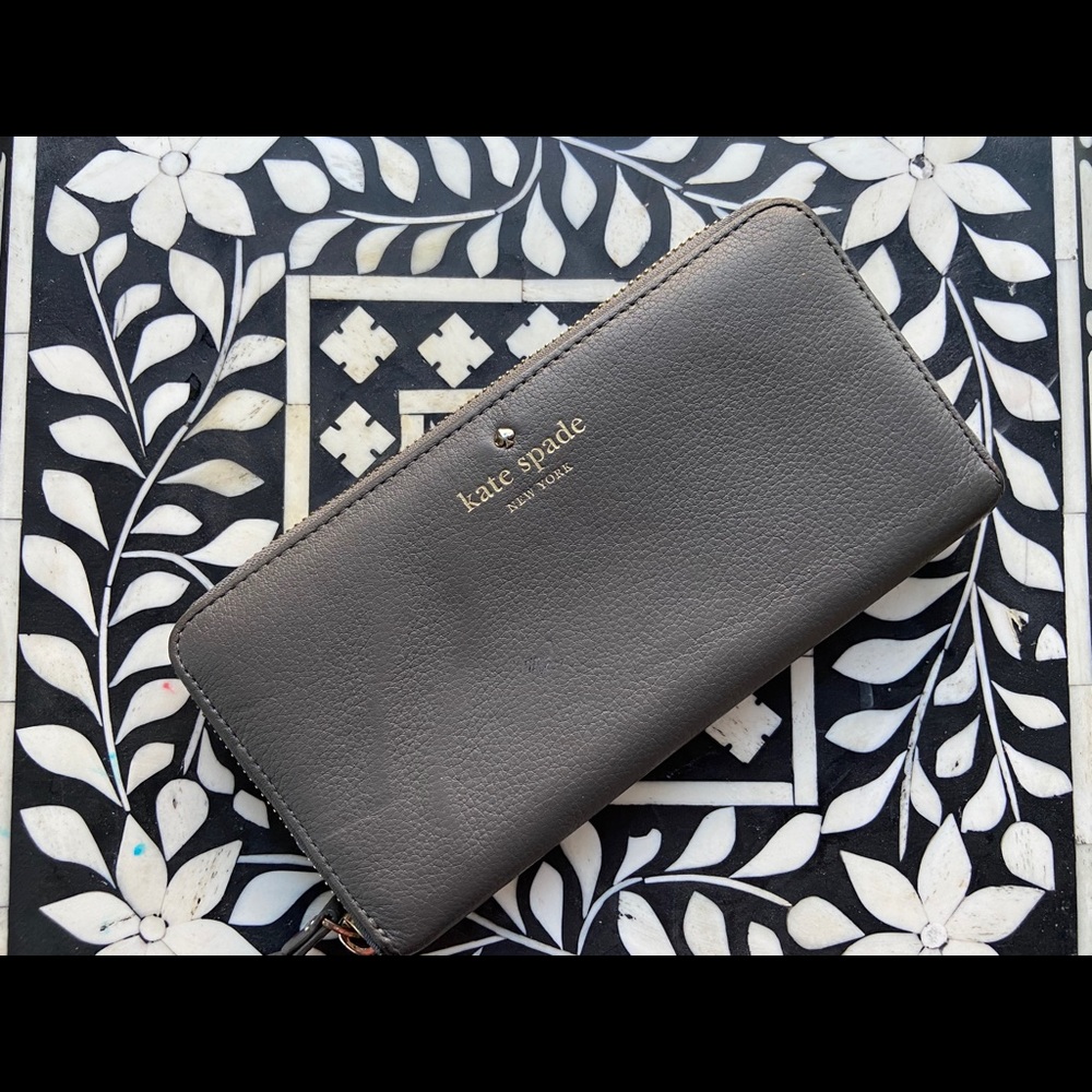 Kate Spade Gray Leather Wallet